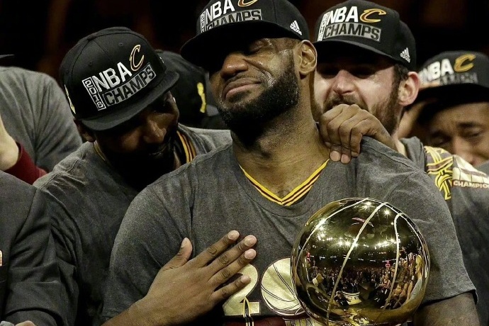 九年前的今天，骑士完成总决赛惊天逆袭，铸就传奇